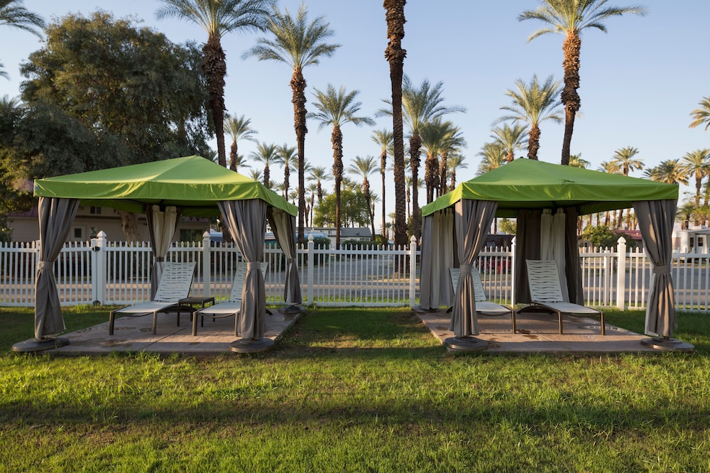 Palm Springs RV Resort - photo 20