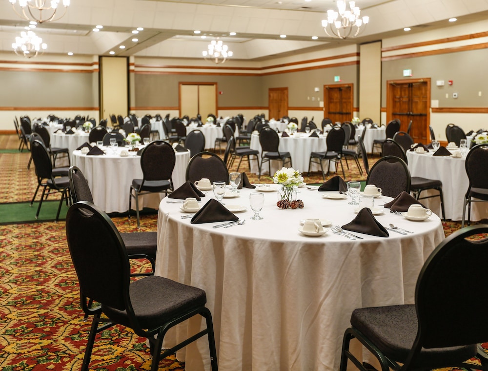 Holiday Inn West Yellowstone by IHG. - photo 167
