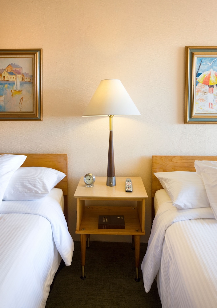 Sunset Motel - photo 4