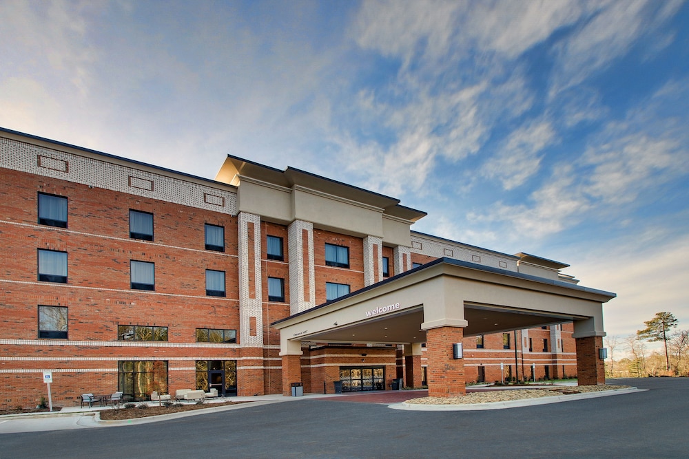 Hampton Inn & Suites Knightdale Raleigh - photo 65