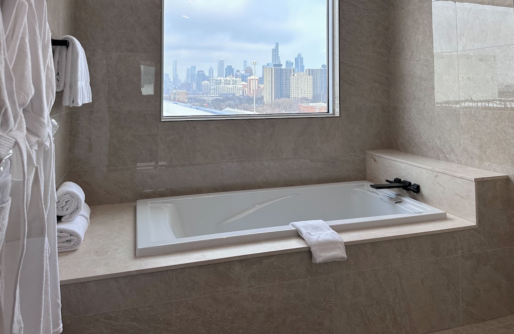 SpringHill Suites by Marriott Chicago Chinatown - photo 33