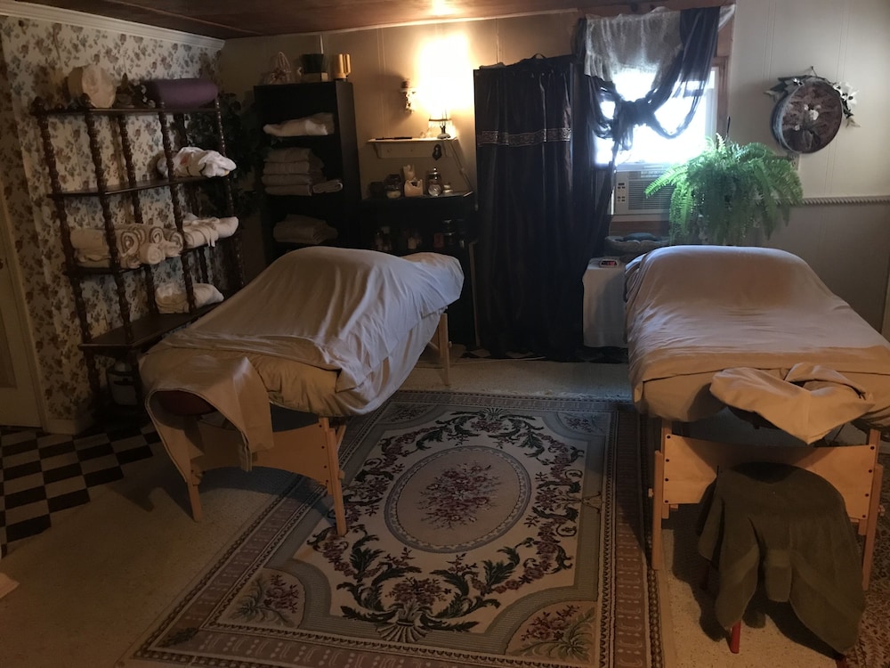 Armour's Hotel - photo 34