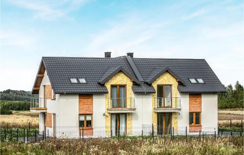 2 Bedroom Cozy Apartment In Busko Zdroj — 4-Star Luxury Hotel in Busko-Zdroj, Poland