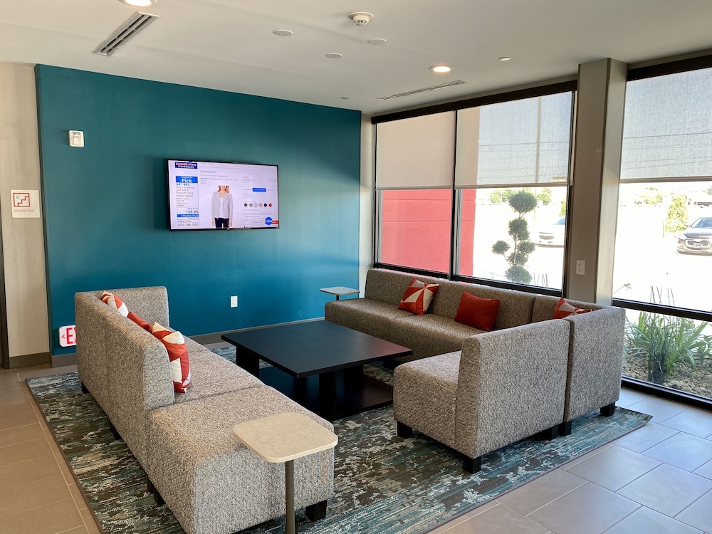 avid hotels Beaumont by IHG - photo 6