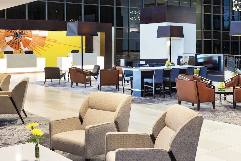 Sheraton Bloomington Hotel - photo 3