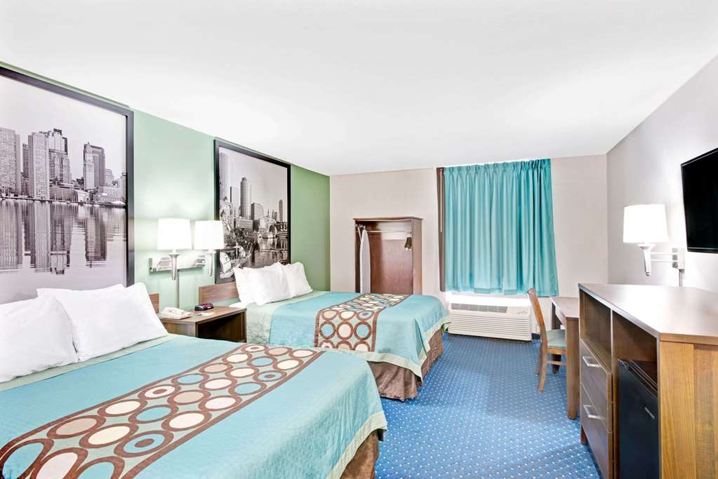 Super 8 by Wyndham Brockton - photo 13