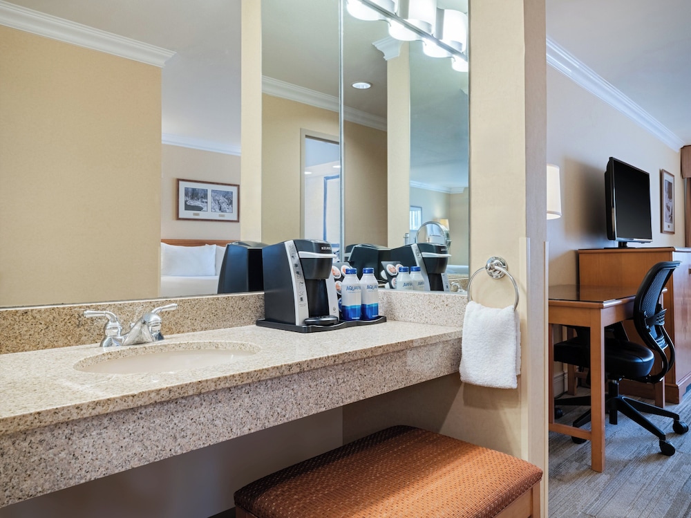 Holiday Inn Resort The Squire at Grand Canyon by IHG - photo 18