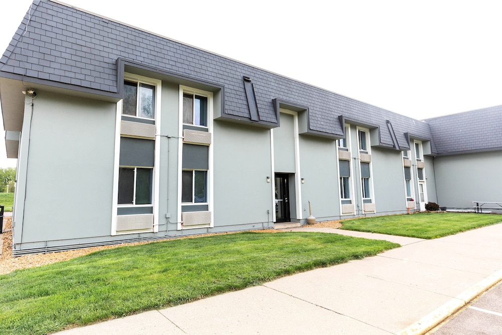 Coratel Inn & Suites by Jasper Mankato - photo 56