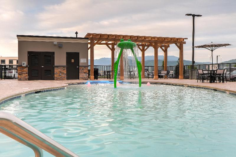 Staybridge Suites Pigeon Forge Smoky Mtns by IHG - photo 96