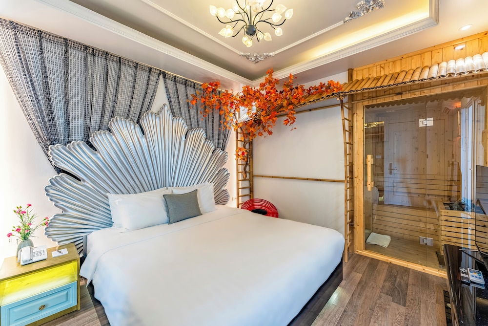 Mai Hotel - last minute hotel in Hanoi