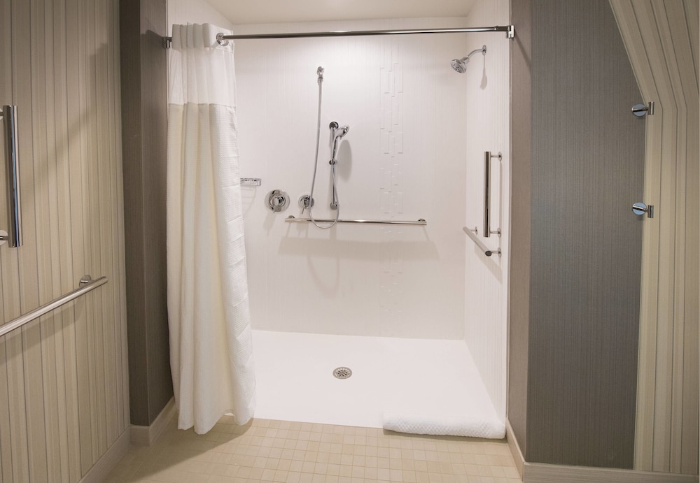 Courtyard by Marriott Atlanta Alpharetta Avalon Area - photo 10