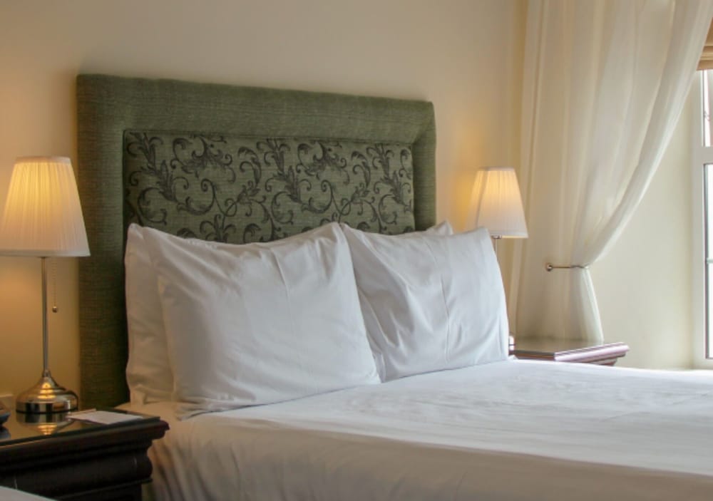 Walter Raleigh Hotel