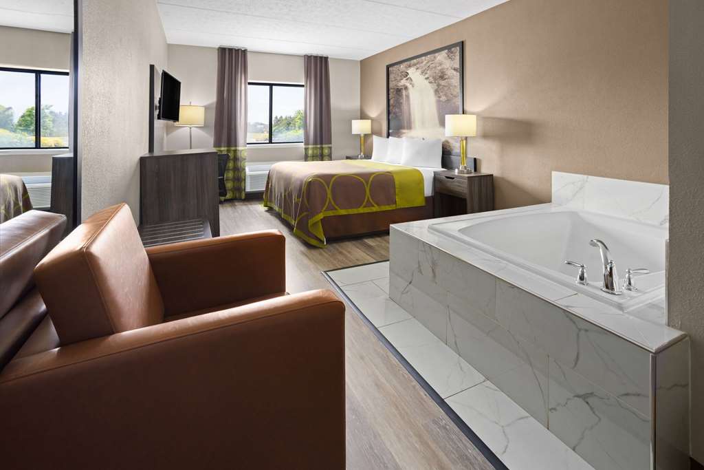 Super 8 by Wyndham Henrietta Rochester Area - photo 18