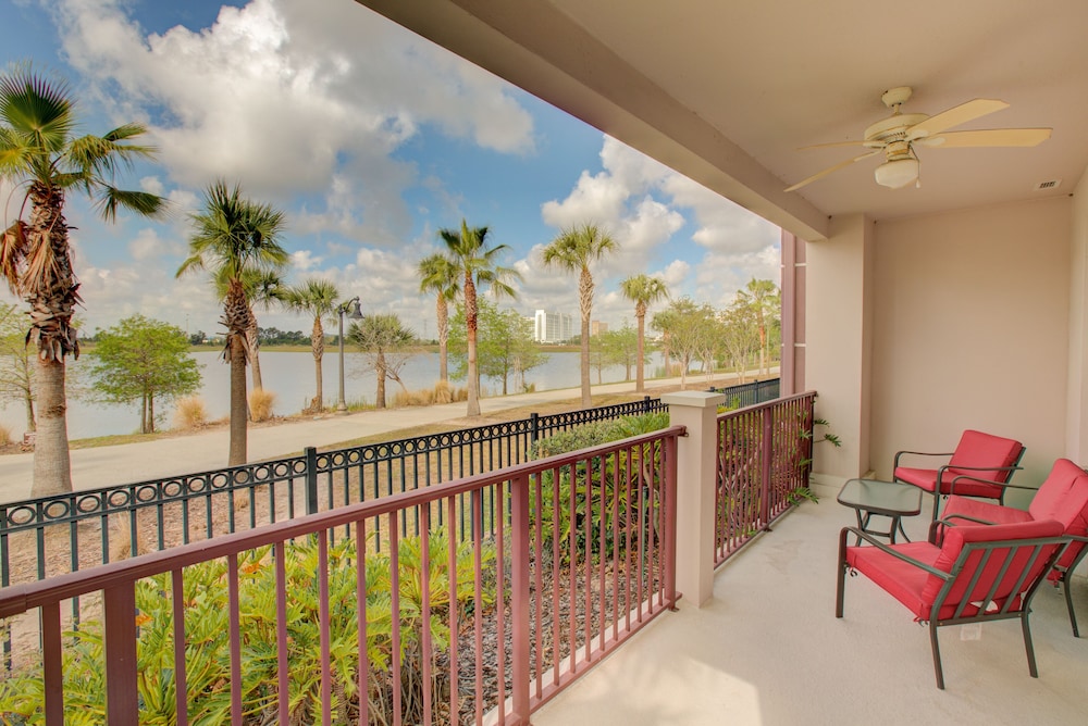 Lakefront Luxury - photo 49