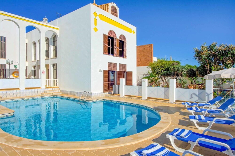 Villa Albuar — 4-Star Luxury Hotel in Albufeira, Portugal