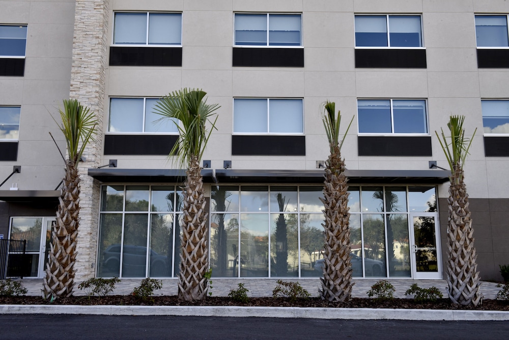 Holiday Inn Express & Suites Orlando Southeast by IHG - photo 12
