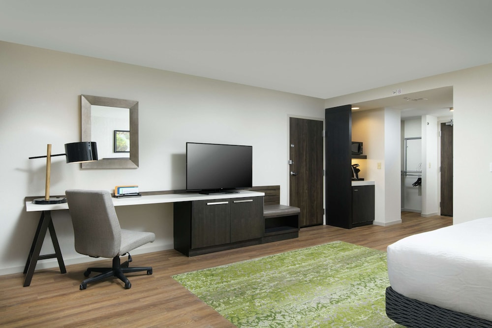 Hilton Garden Inn Memphis Downtown Beale Street - photo 12