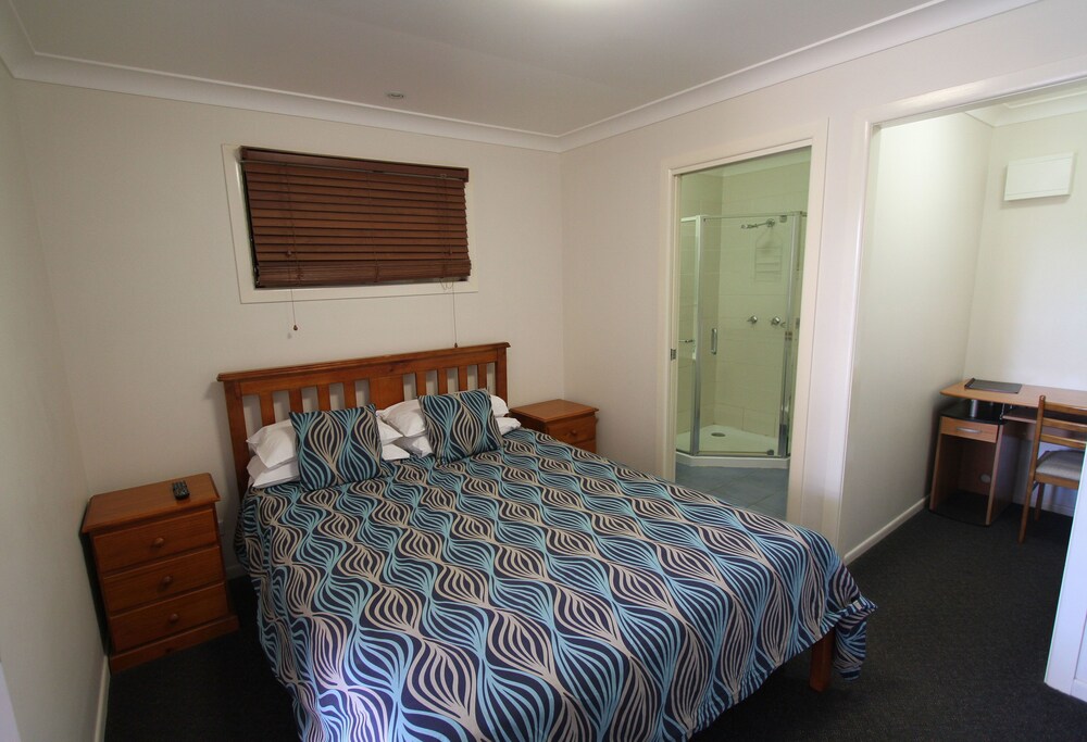 Miners Rest Motel — Blackwater — photo 2