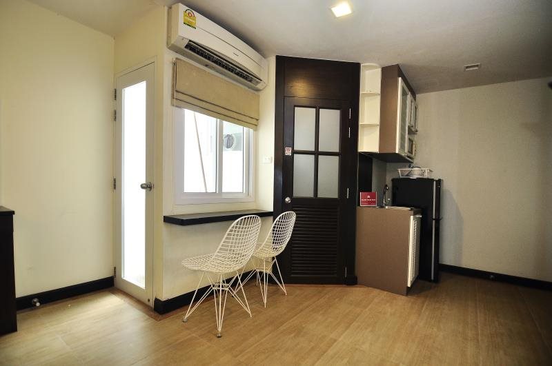 Hash Silom Apartment @ Silom Soi 3
