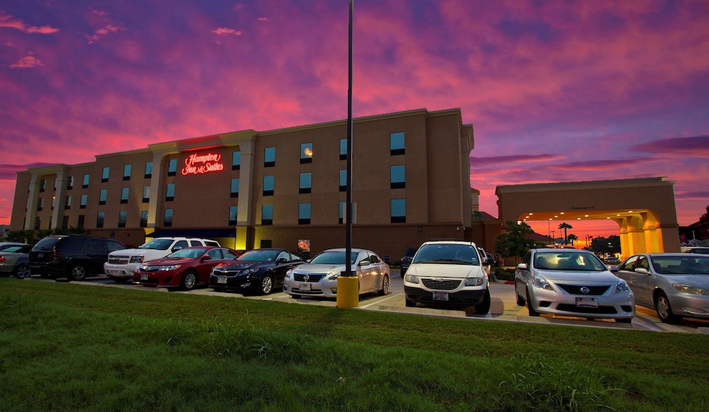 Hampton Inn & Suites by Hilton Tomball Houston NW - photo 45