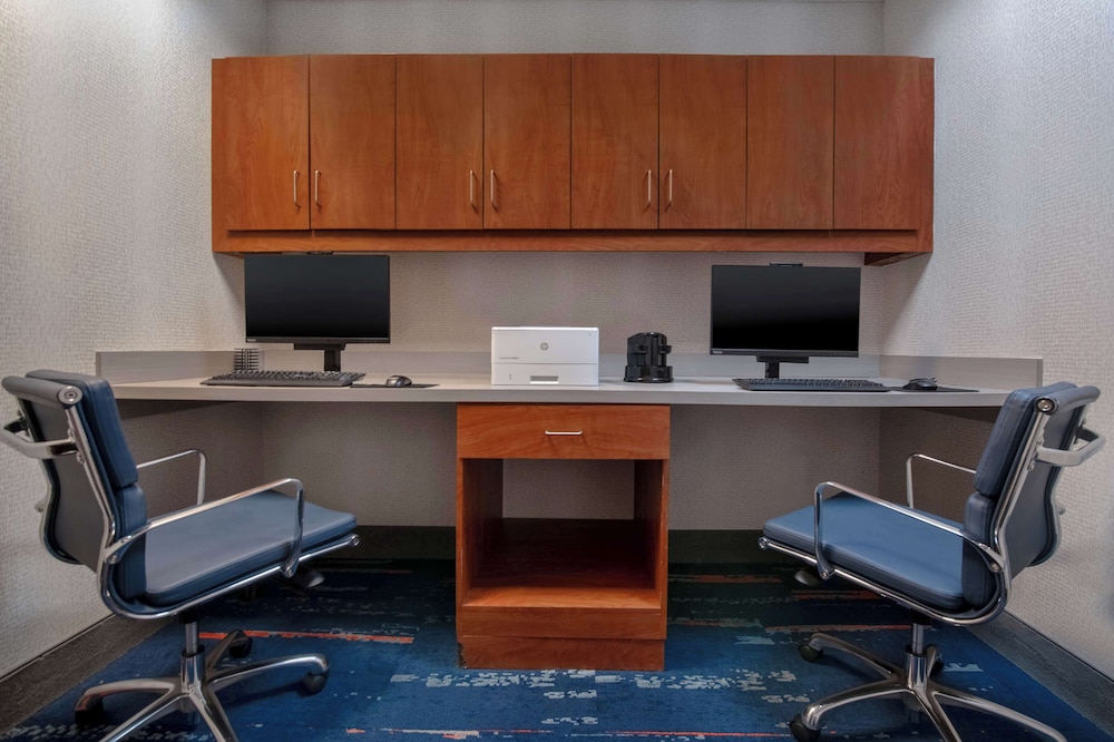 Hampton Inn & Suites Harvey New Orleans West Bank - photo 37