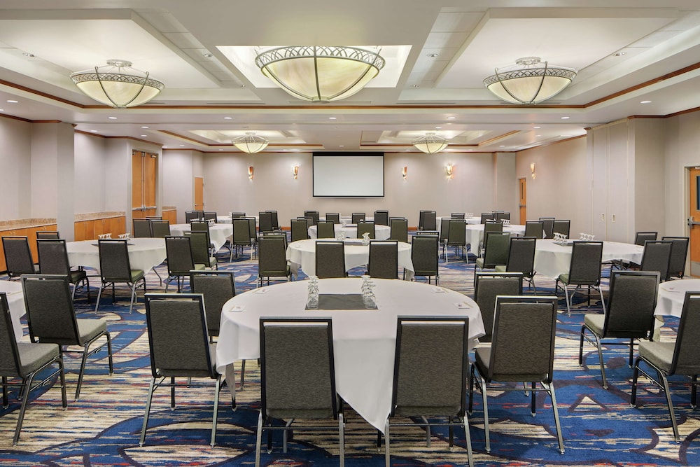 DoubleTree by Hilton Richmond Airport - photo 28