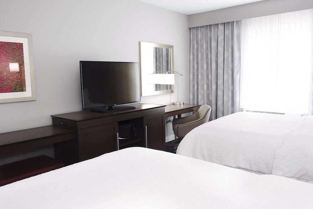 Hampton Inn & Suites Des Moines Urbandale - photo 9