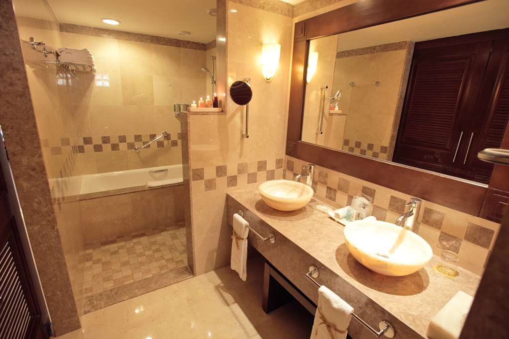 BMAYAP ROOM