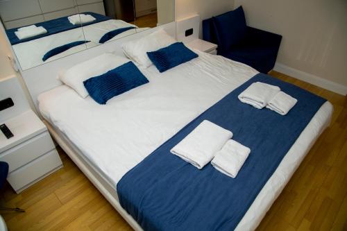 Beautiful apartments near the sea ORBI CITY N2