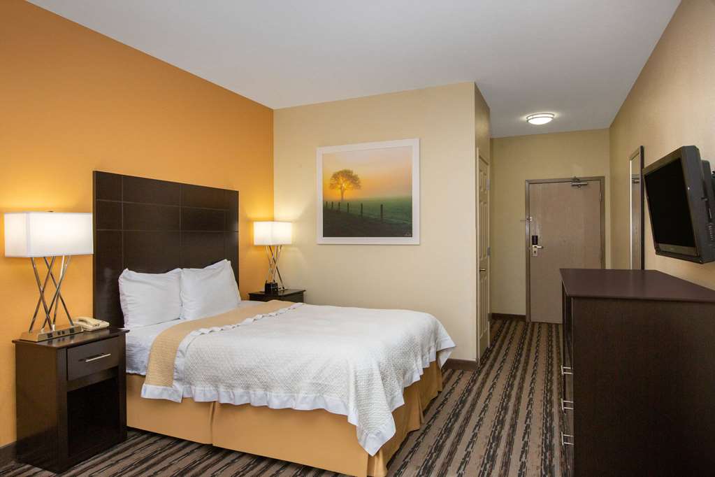 La Quinta Inn by Wyndham Lincoln Nebraska - photo 20
