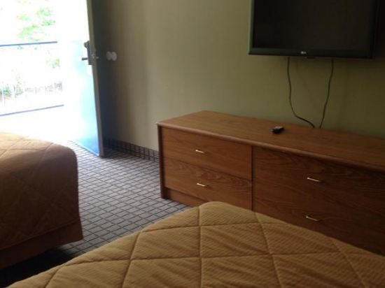 Carolina Duke Inn - photo 11