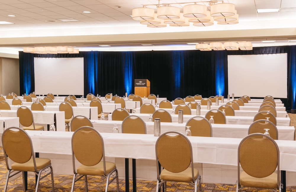 Crowne Plaza San Francisco Airport by IHG - photo 31