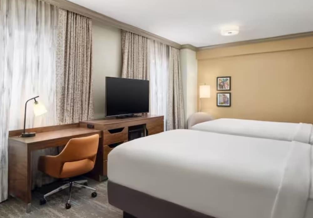 Hampton Inn & Suites by Hilton New Orleans Canal St. French Quarter - photo 7