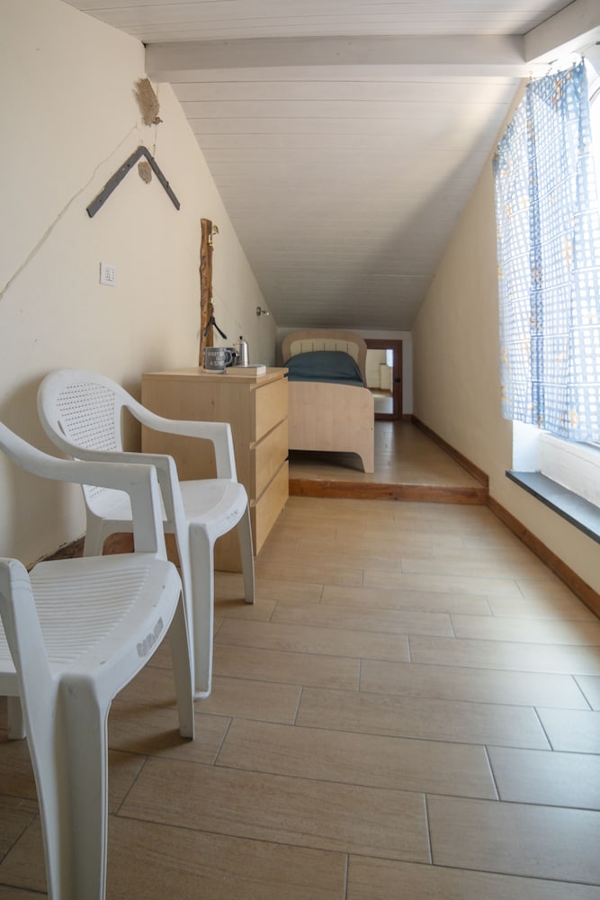 Terrazza cielo e mare — 4-Star Luxury Hotel in Imperia, Italy