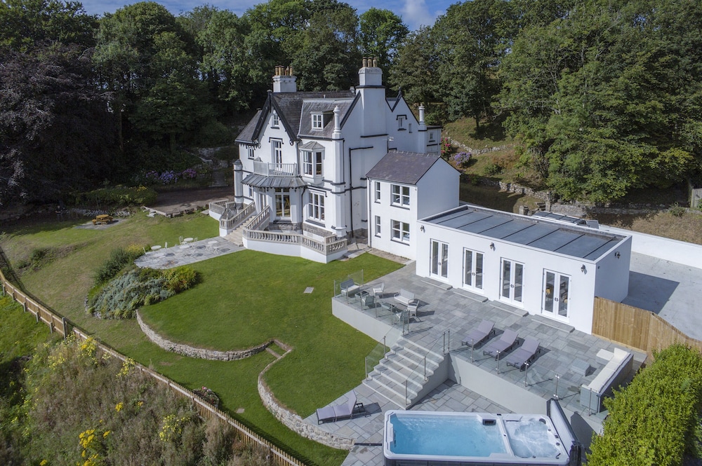 Penally Manor Luxurious Manor House Tenby — 5-Star Luxury Hotel in Penally, United Kingdom