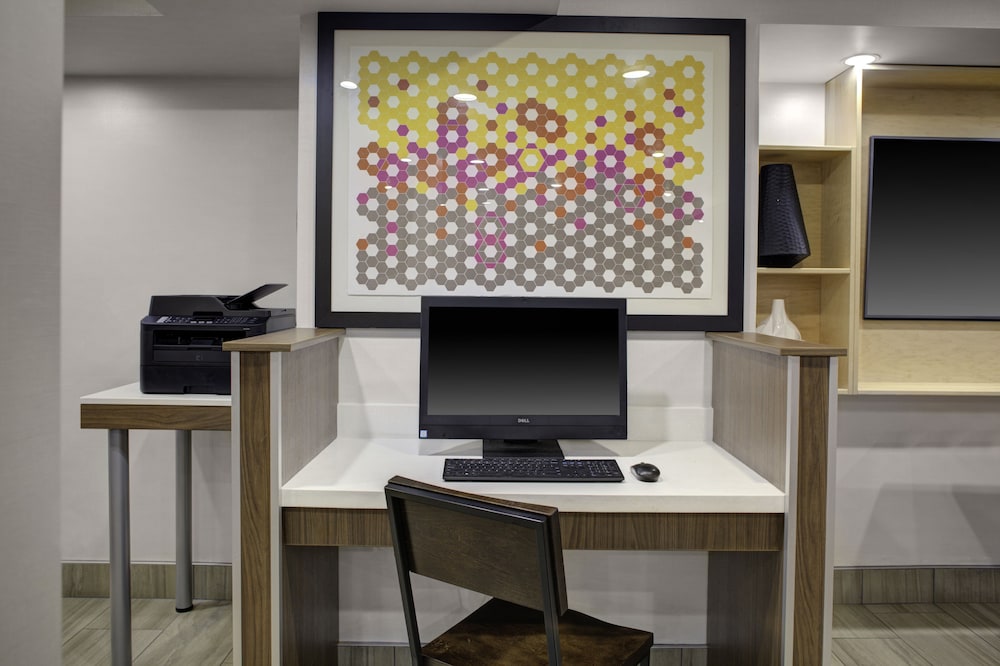 Holiday Inn Express Sedona by IHG - photo 28