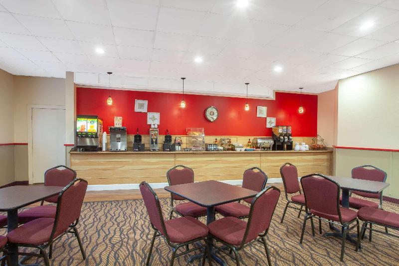 Space Coast Hotel Titusville Kennedy Space Center - photo 23