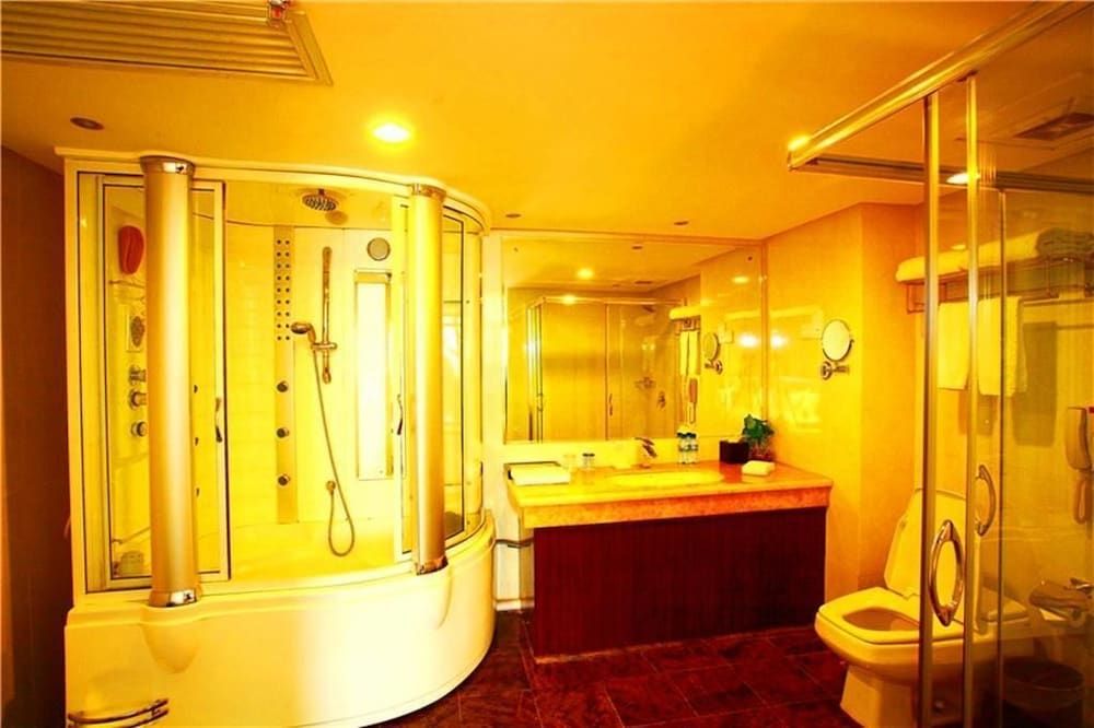 New Century Hotel — 4-Star Luxury Hotel in Changsha, People's Republic of China