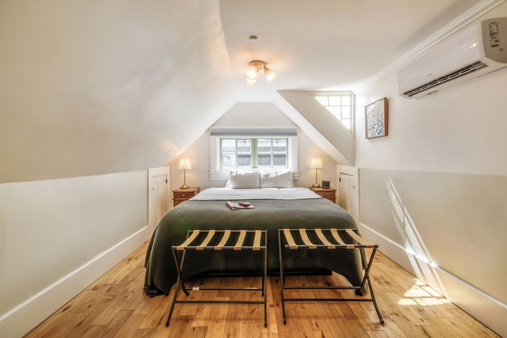 Cedar Gables Inn - photo 34