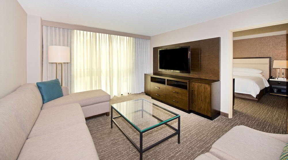 Embassy Suites by Hilton Seattle North Lynnwood - photo 28