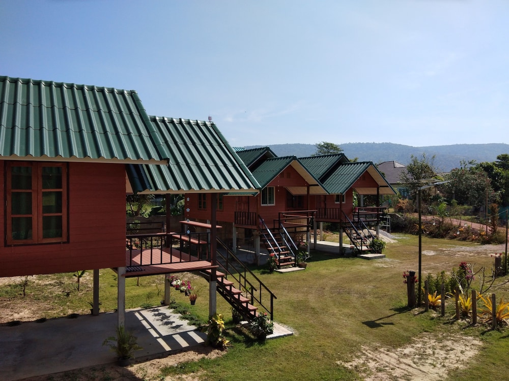 Thong Hug House Resort in Phu Ruea, Thailand