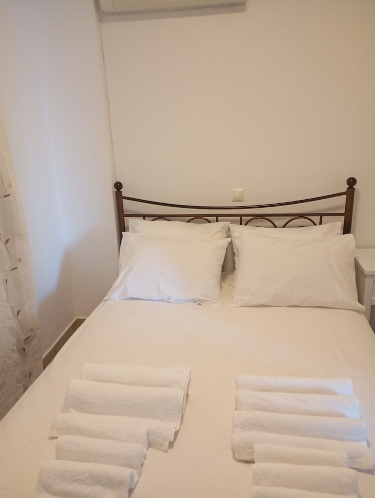 Ifestia House — 4-Star Luxury Hotel in Fira, Greece