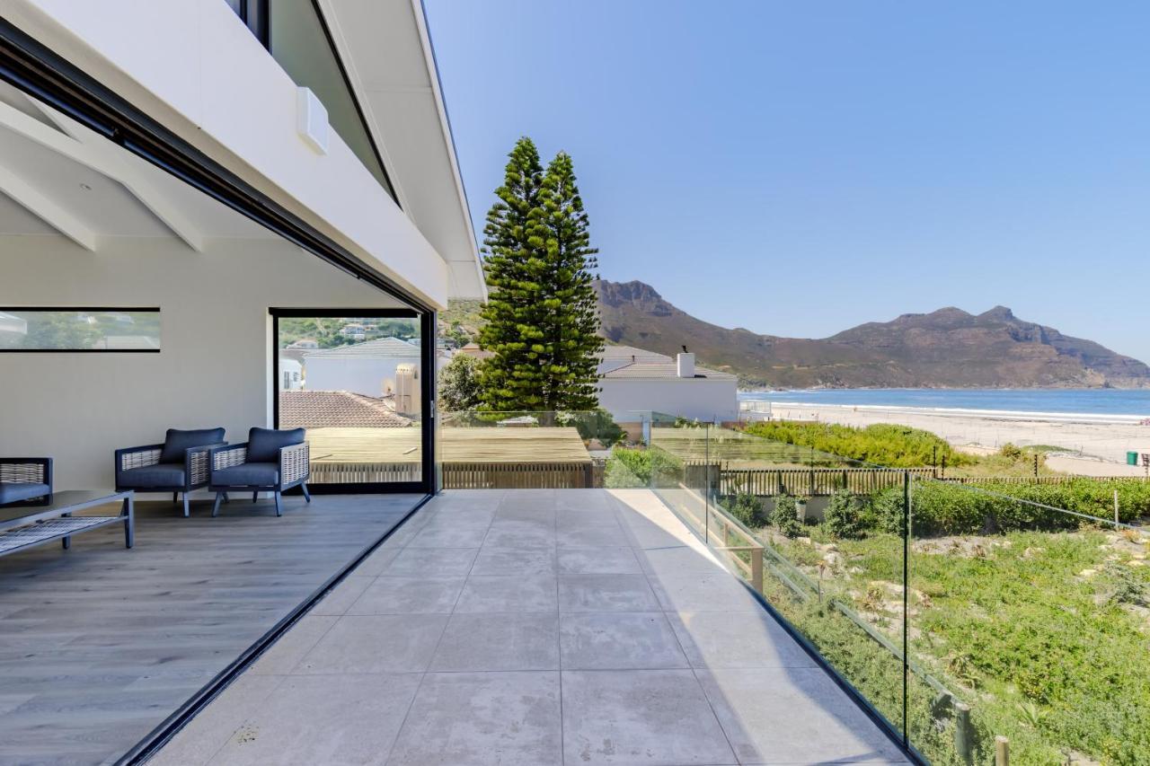 3 Bed On The Beach with Ocean Views from 2 Balconies