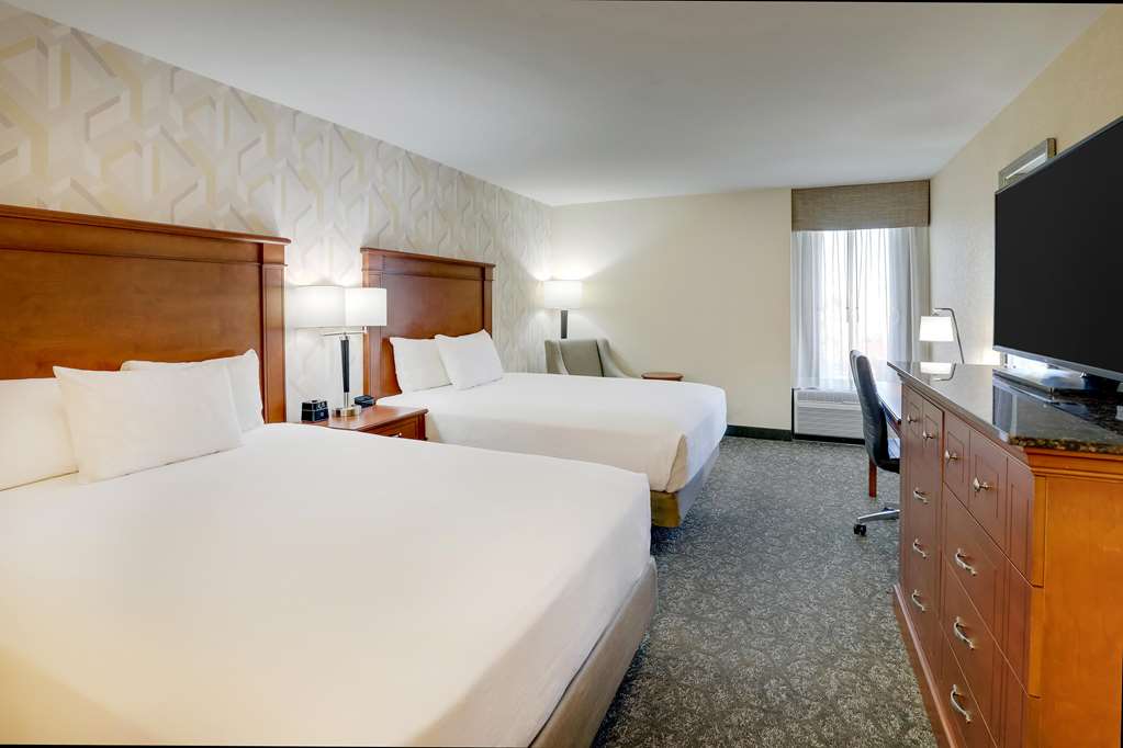 Drury Inn & Suites Charlotte University Place - photo 44