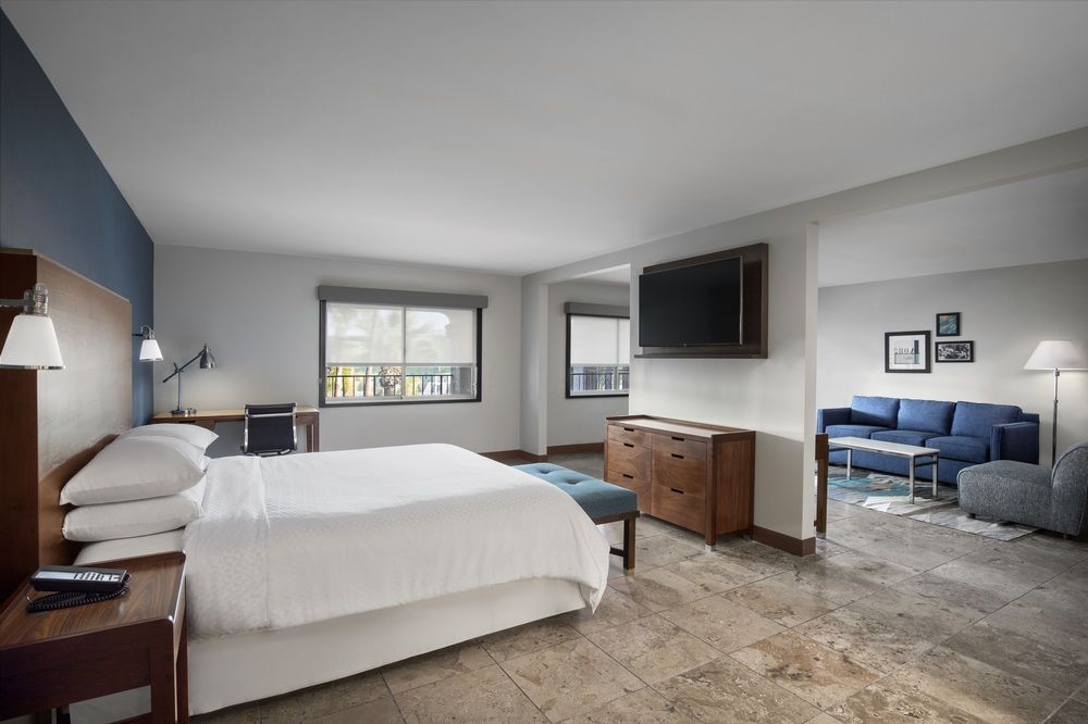 Four Points by Sheraton Anaheim - photo 4