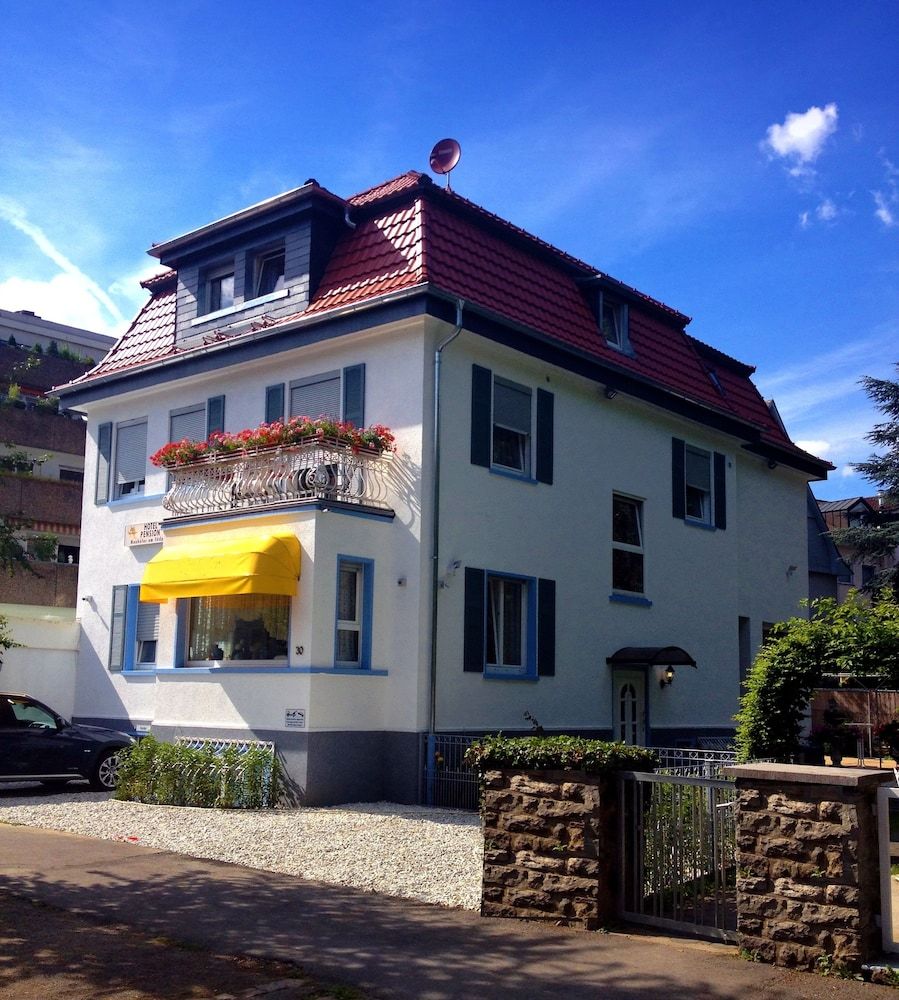 Hotel Neuhöfer am Südpark — hotel in Bad Nauheim