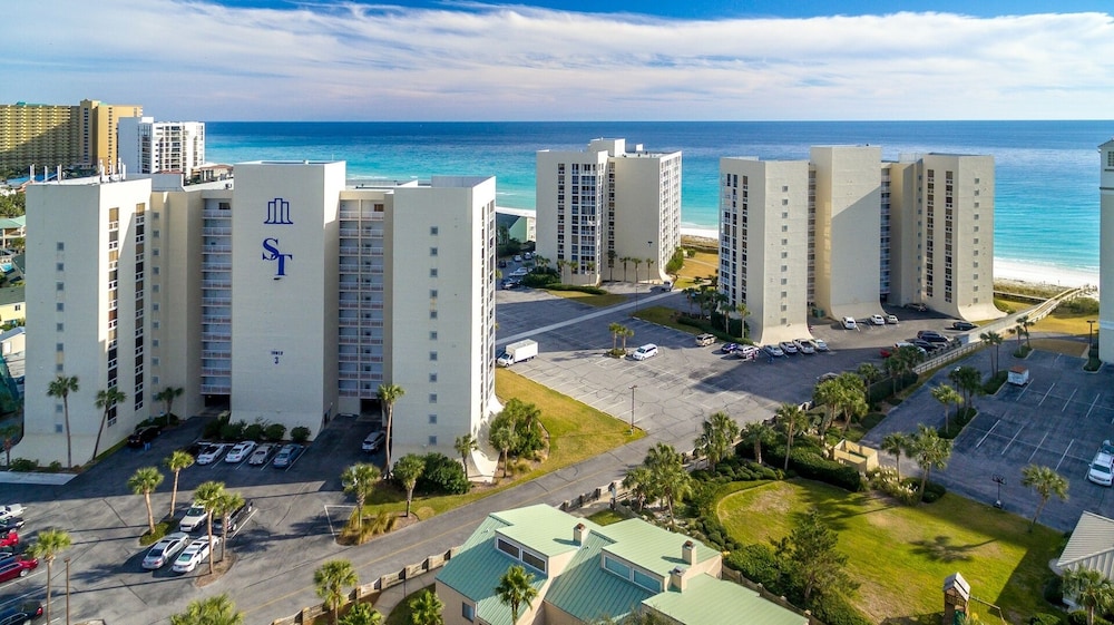 Shoreline Towers 1023 2 Bedroom Condo by RedAwning - photo 16