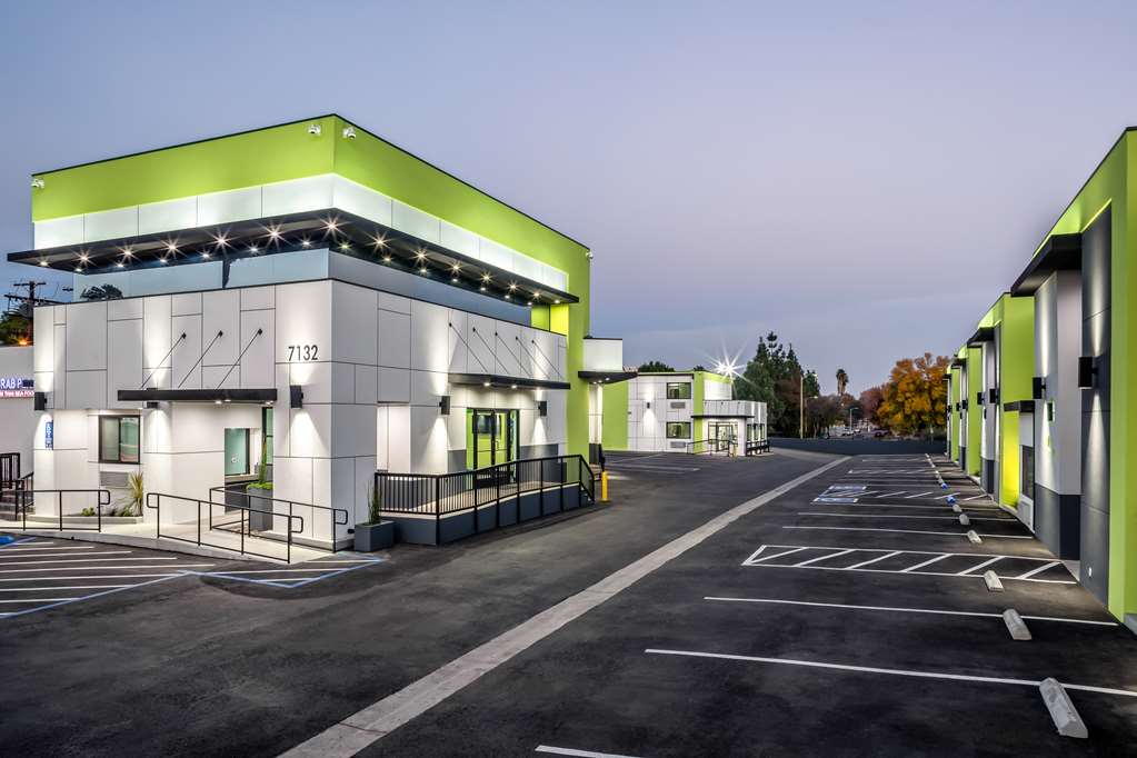 Motel 6 Canoga Park CA - featured photo