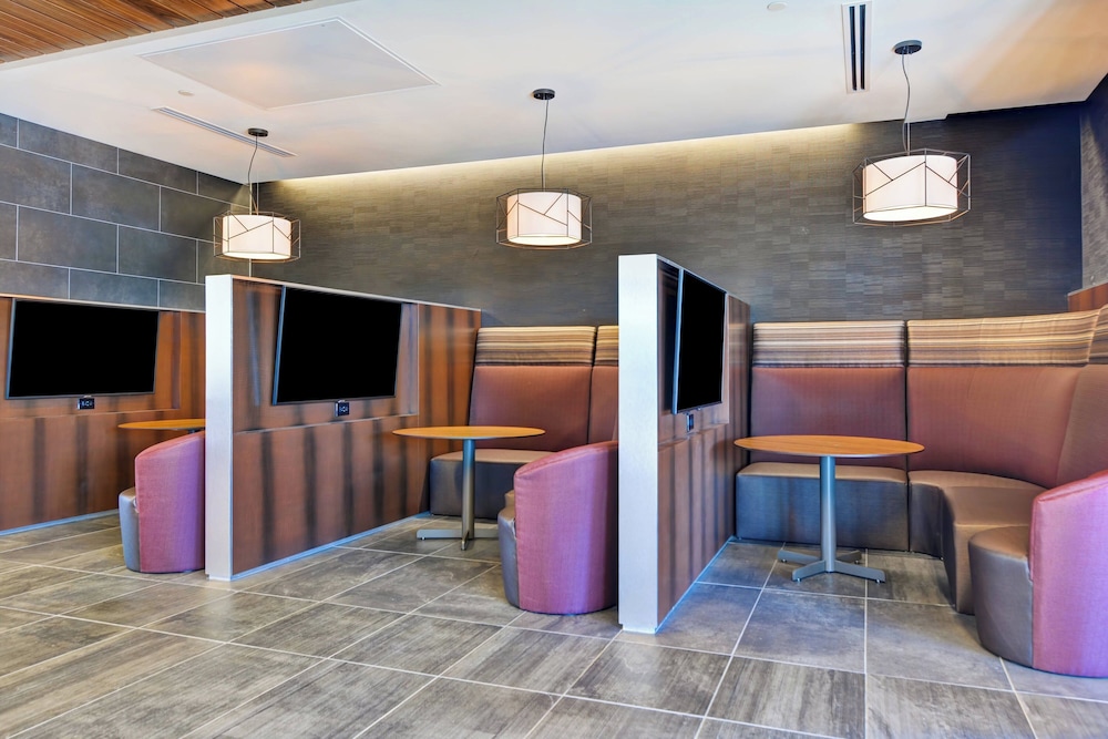 Courtyard by Marriott Bentonville Rogers Promenade - photo 30