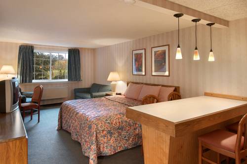 Days Inn By Wyndham Shelburne Burlington - photo 5